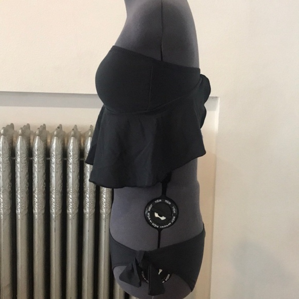 NWT ZERACA BIKINI 👙 - Picture 2 of 8